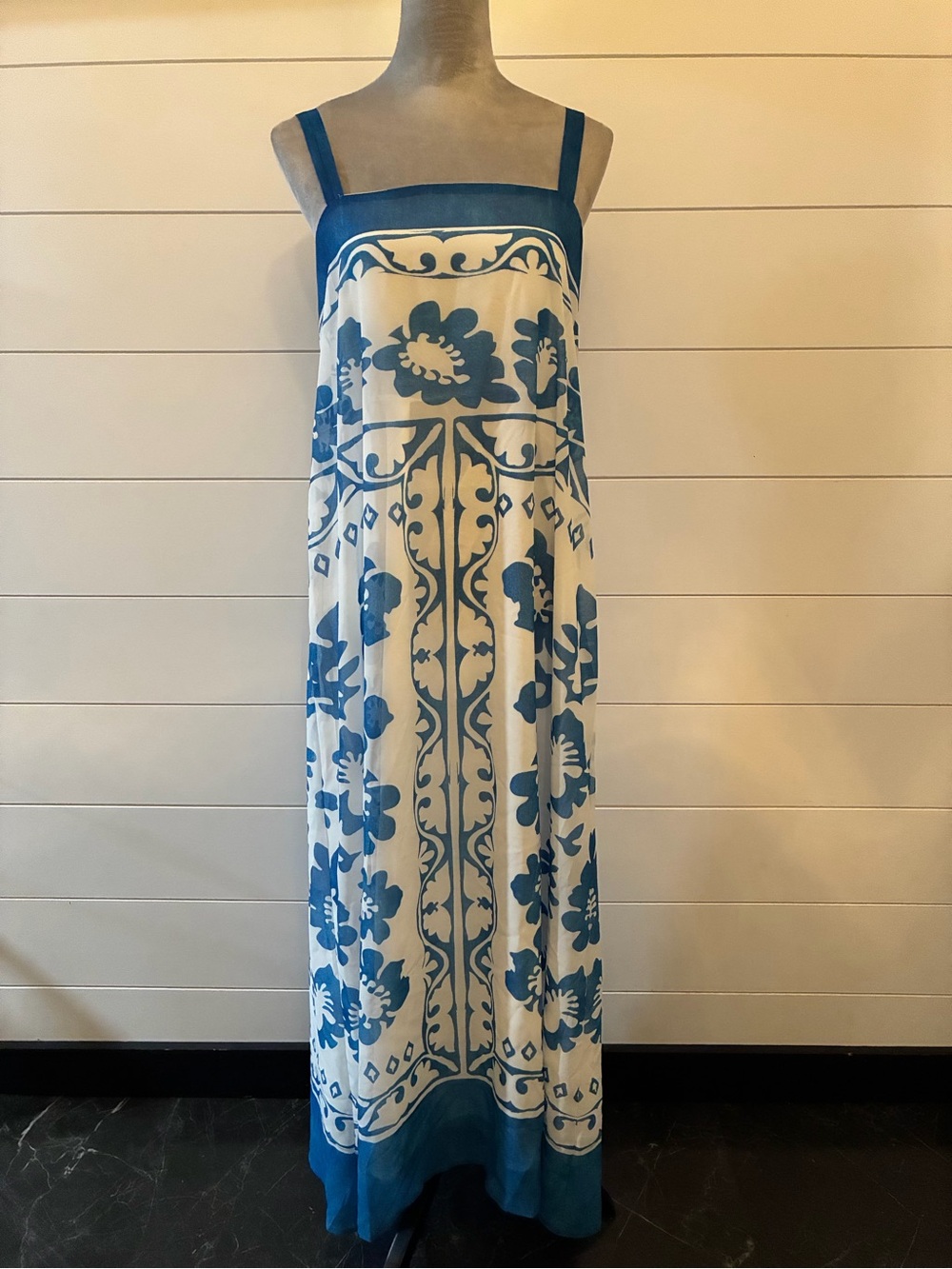 Dalia MacPhee Blue and White Floral Strap Maxi Dress Sz M NWT/0313